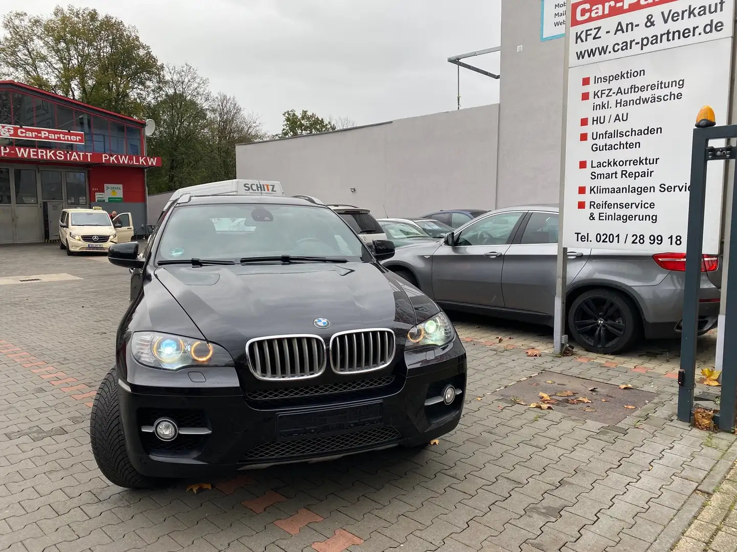 BMW X6 xDrive50i *HUD / SOFTCLOSE /NAVI Fekete - 1