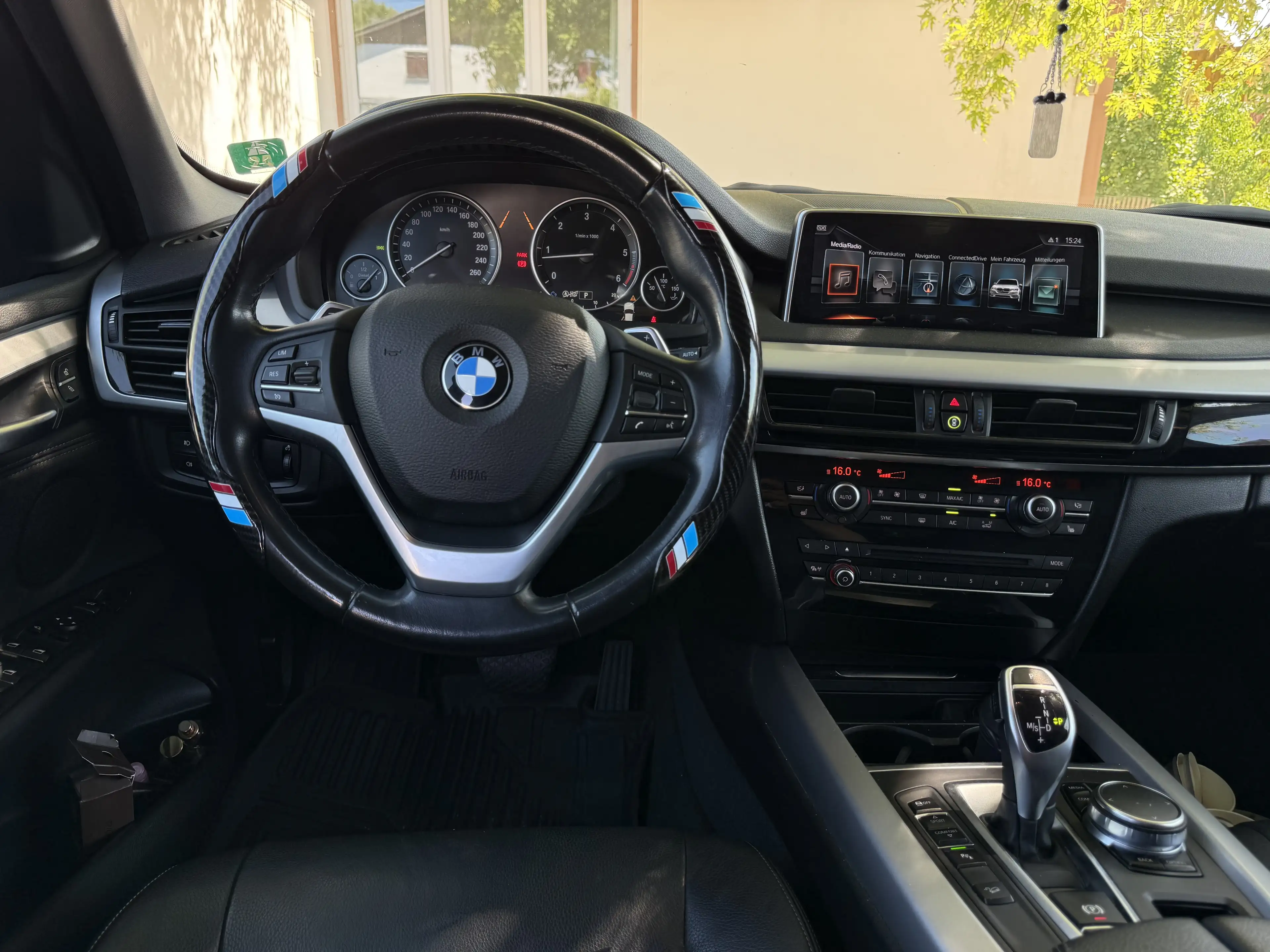 BMW X5 xDrive 30d - Automatik - 7 Sitzer — photo 6