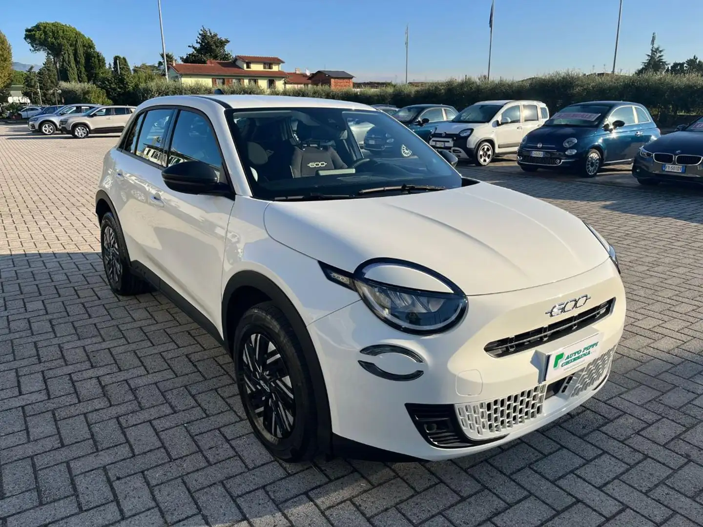 Fiat 600 Hybrid 100 CV DCT MHEV Blanc - 1