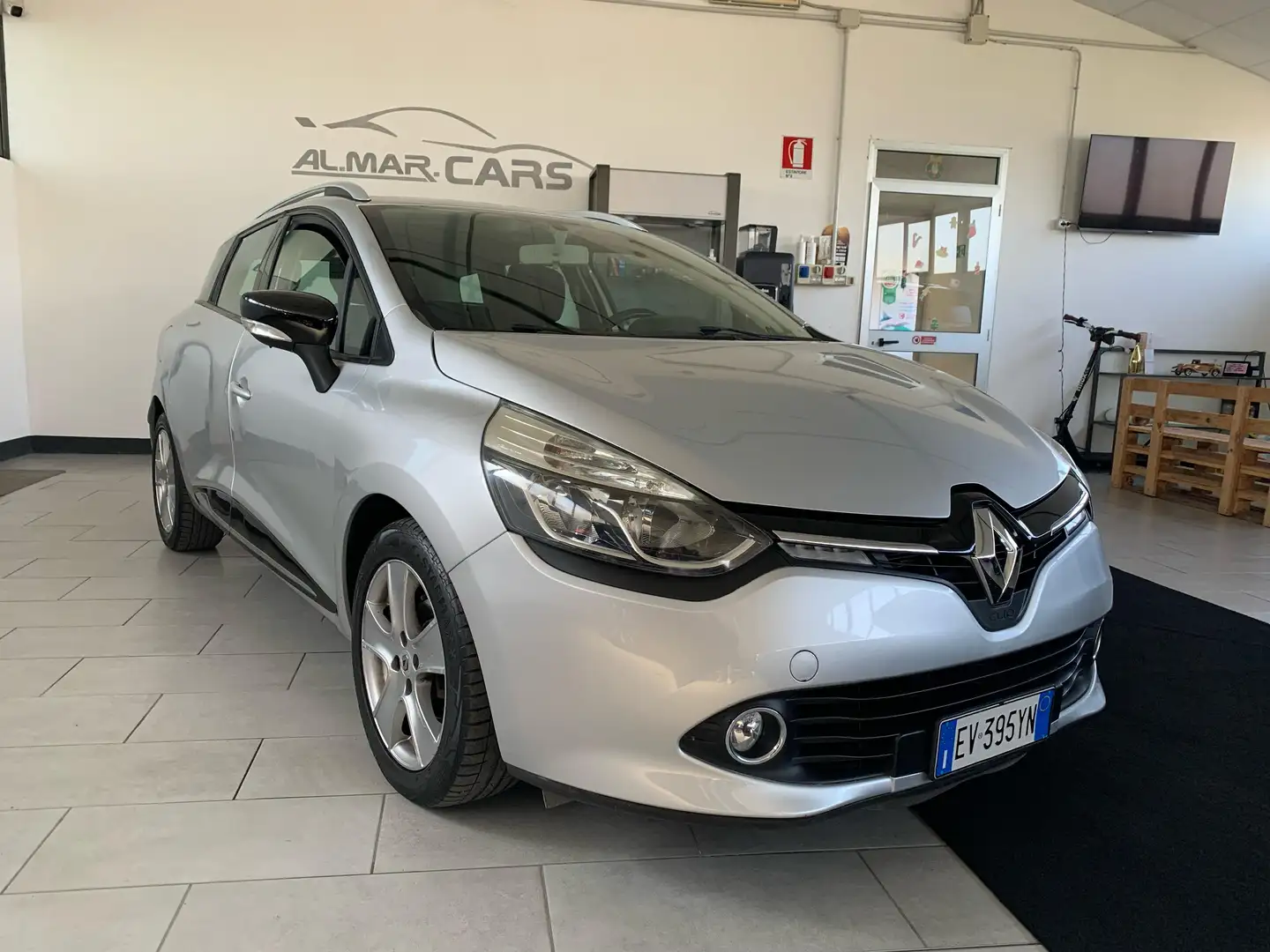 Renault Clio Clio Sporter 1.2 Wave 75cv - 1