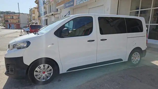 Peugeot Traveller 1.6BlueHDI Active Standard 115