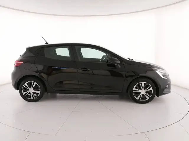 Renault Clio view 3