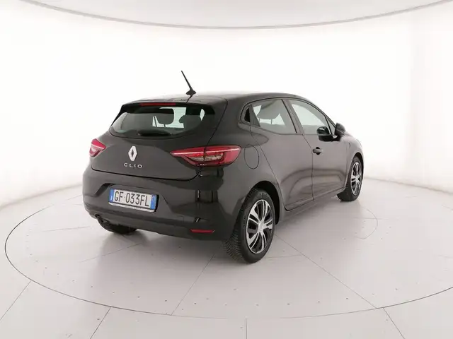 Renault Clio view 2