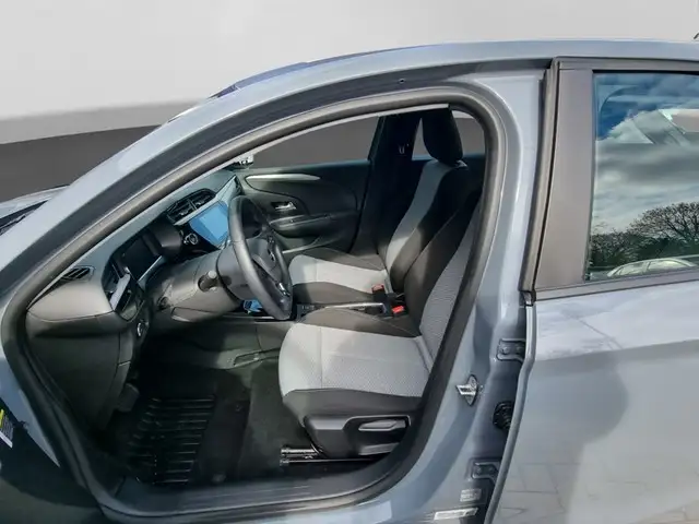Opel Corsa-E view 8