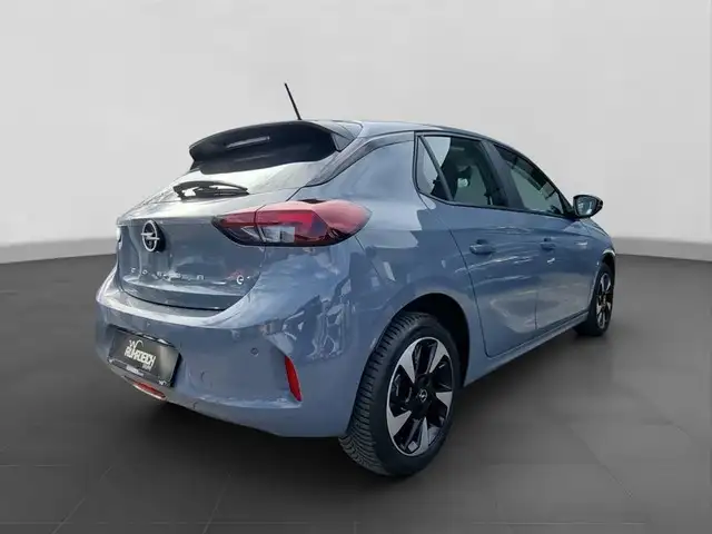 Opel Corsa-E view 5