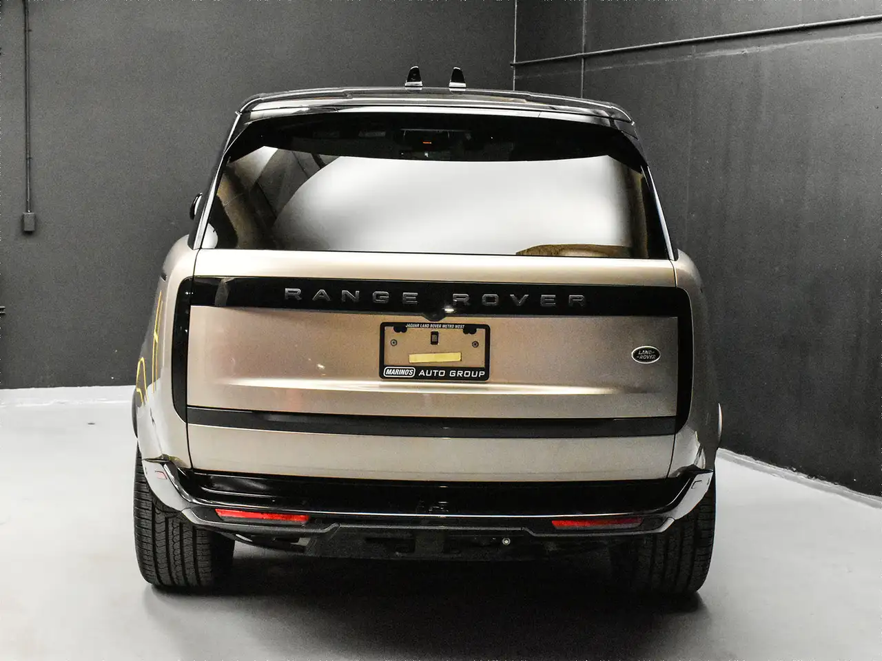 Land Rover Range Rover снимка Land Rover Range Rover