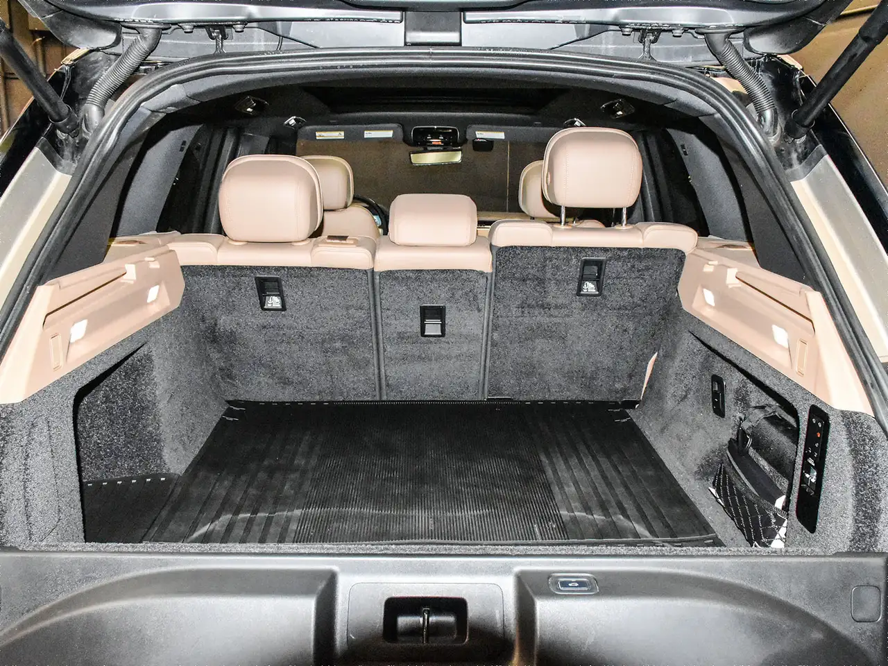 Land Rover Range Rover снимка Land Rover Range Rover