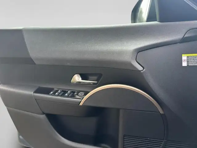 Lancia Ypsilon view 4