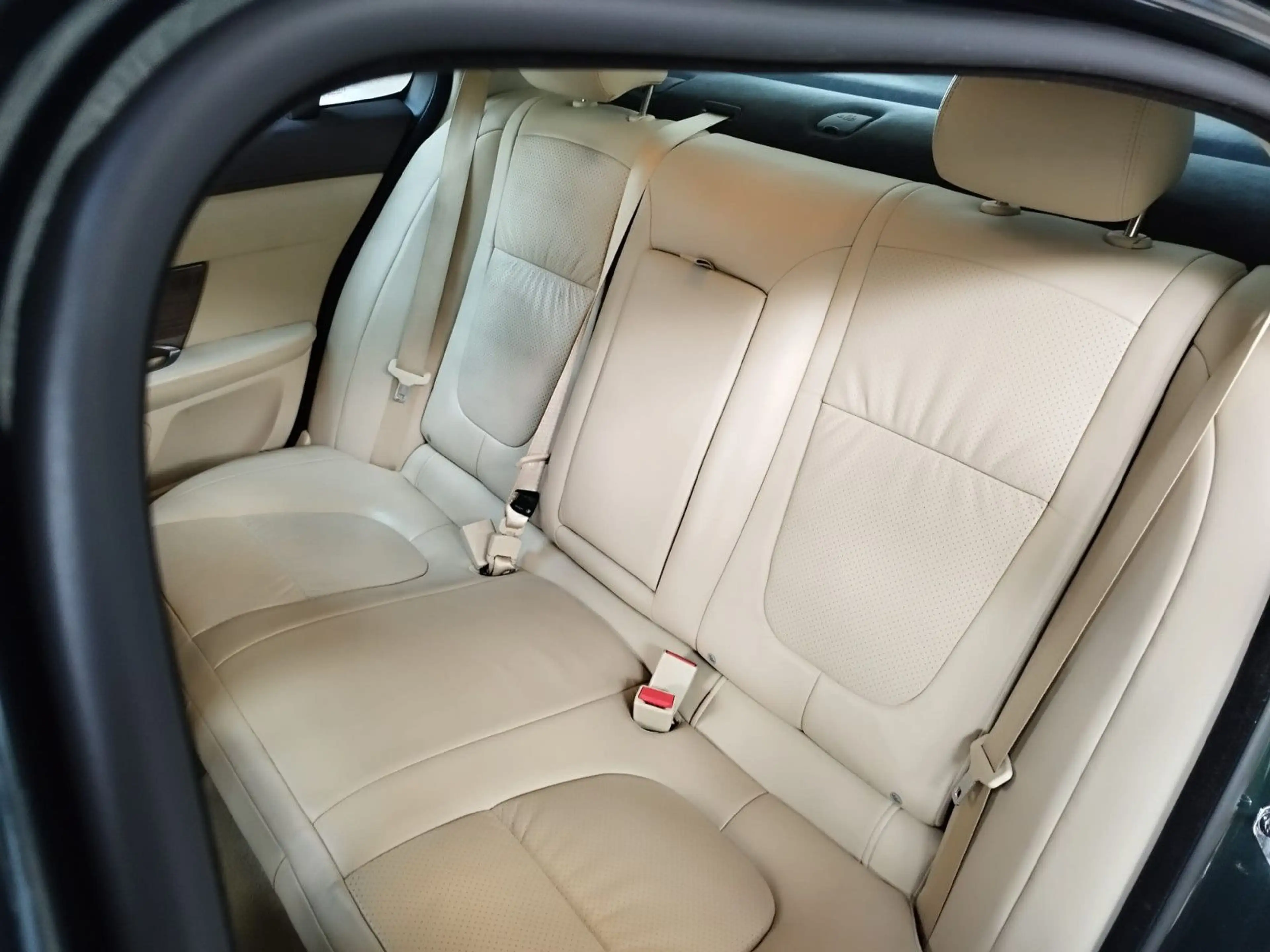 Jaguar XF 2.7 V6 Diesel Premium Luxury Pano Xenon — photo 10