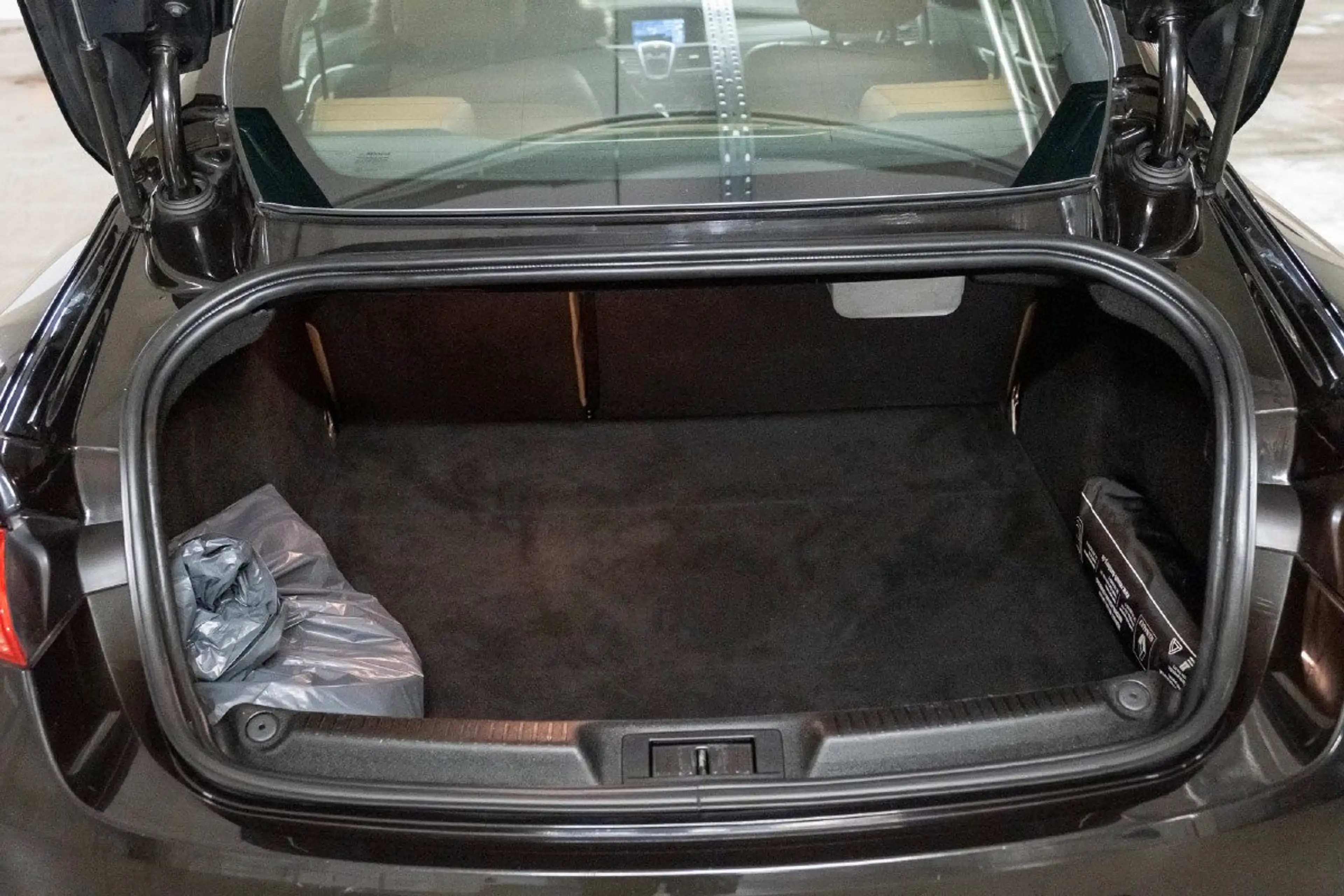 Renault Laguna Coupé V6 dci — photo 9