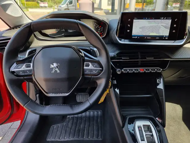 Peugeot 208 view 15