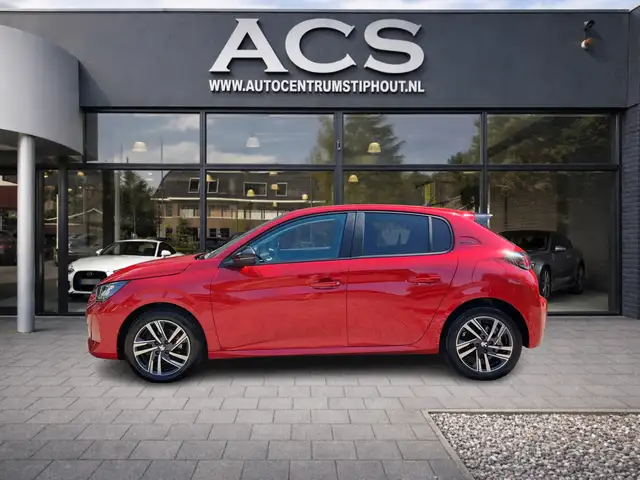 Peugeot 208 view 5