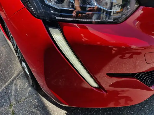 Peugeot 208 view 28