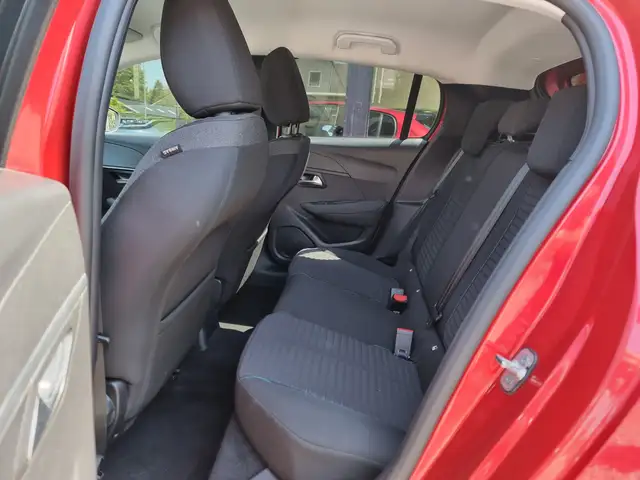 Peugeot 208 view 24