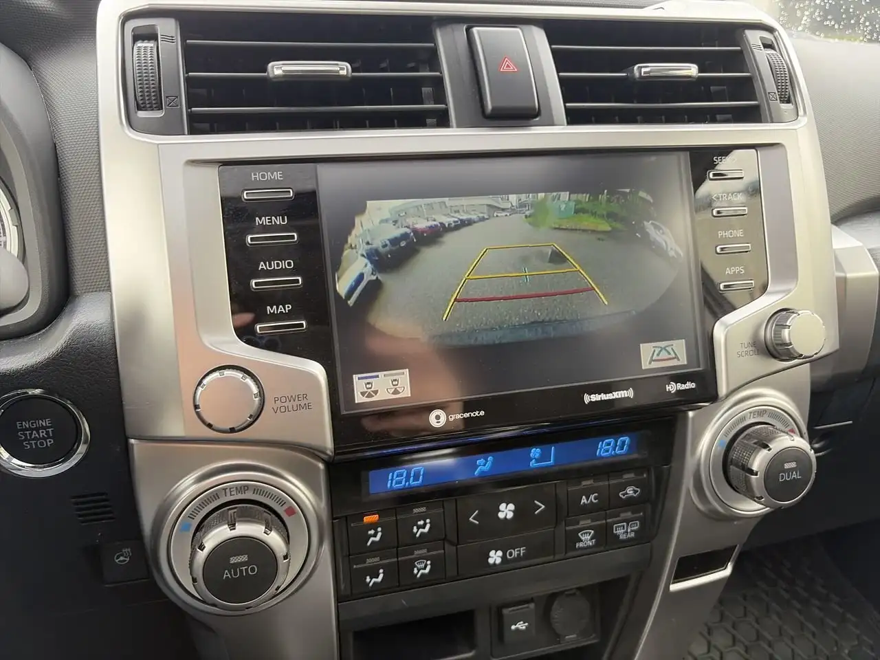 Toyota 4-Runner снимка Toyota 4-Runner