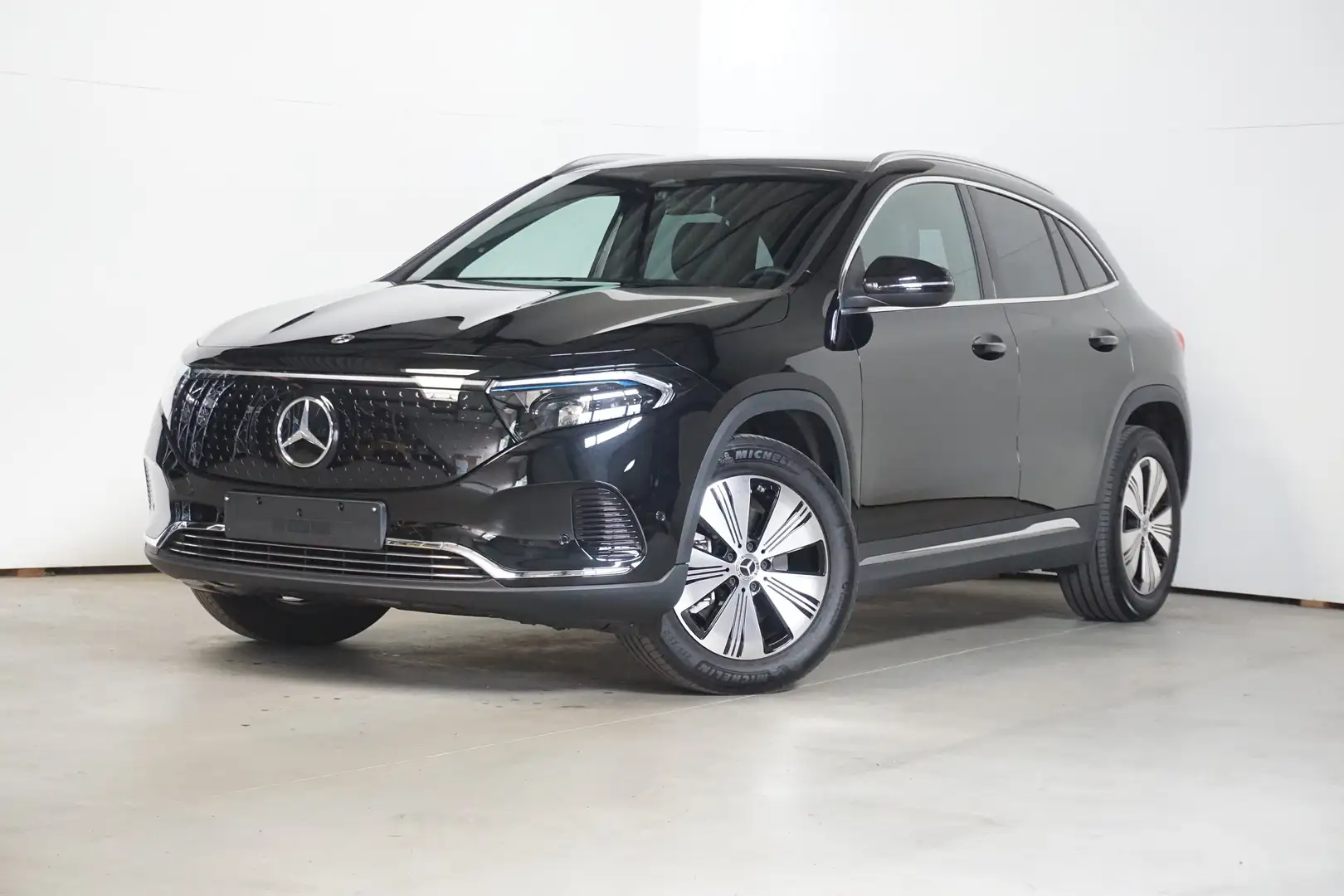 Mercedes-Benz EQA 250 WEGKLAPBARE TREKHAAK Noir - 1
