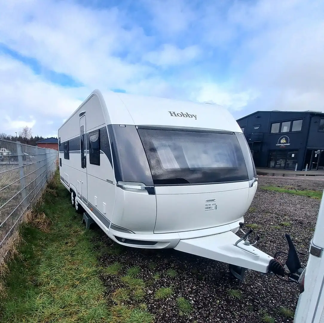 Hobby Prestige 650 KFU Blanc - 1
