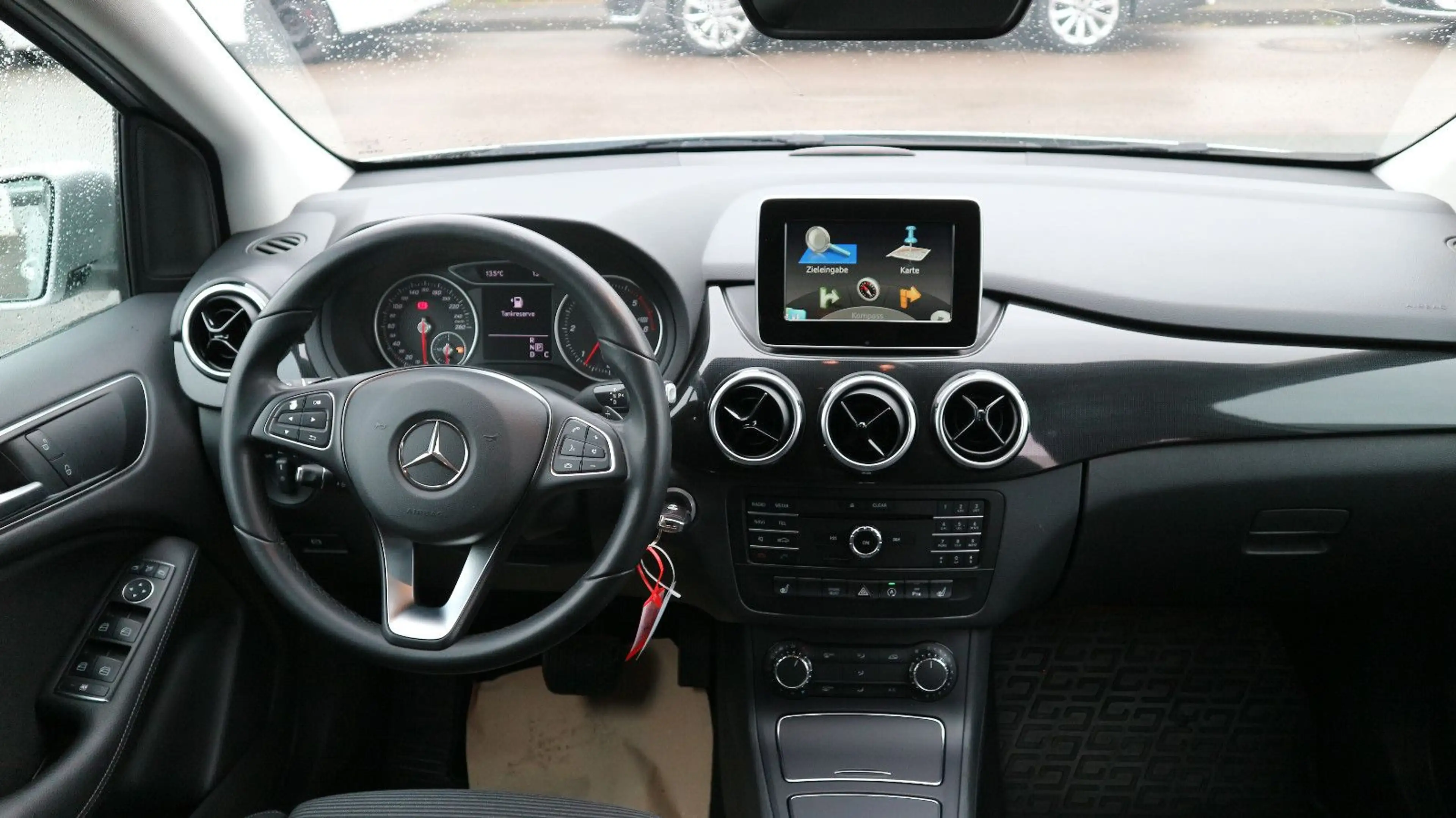 Mercedes-Benz B 220 CDI / d Navi/PDC+Kamera/AHK./Automatik. — photo 15