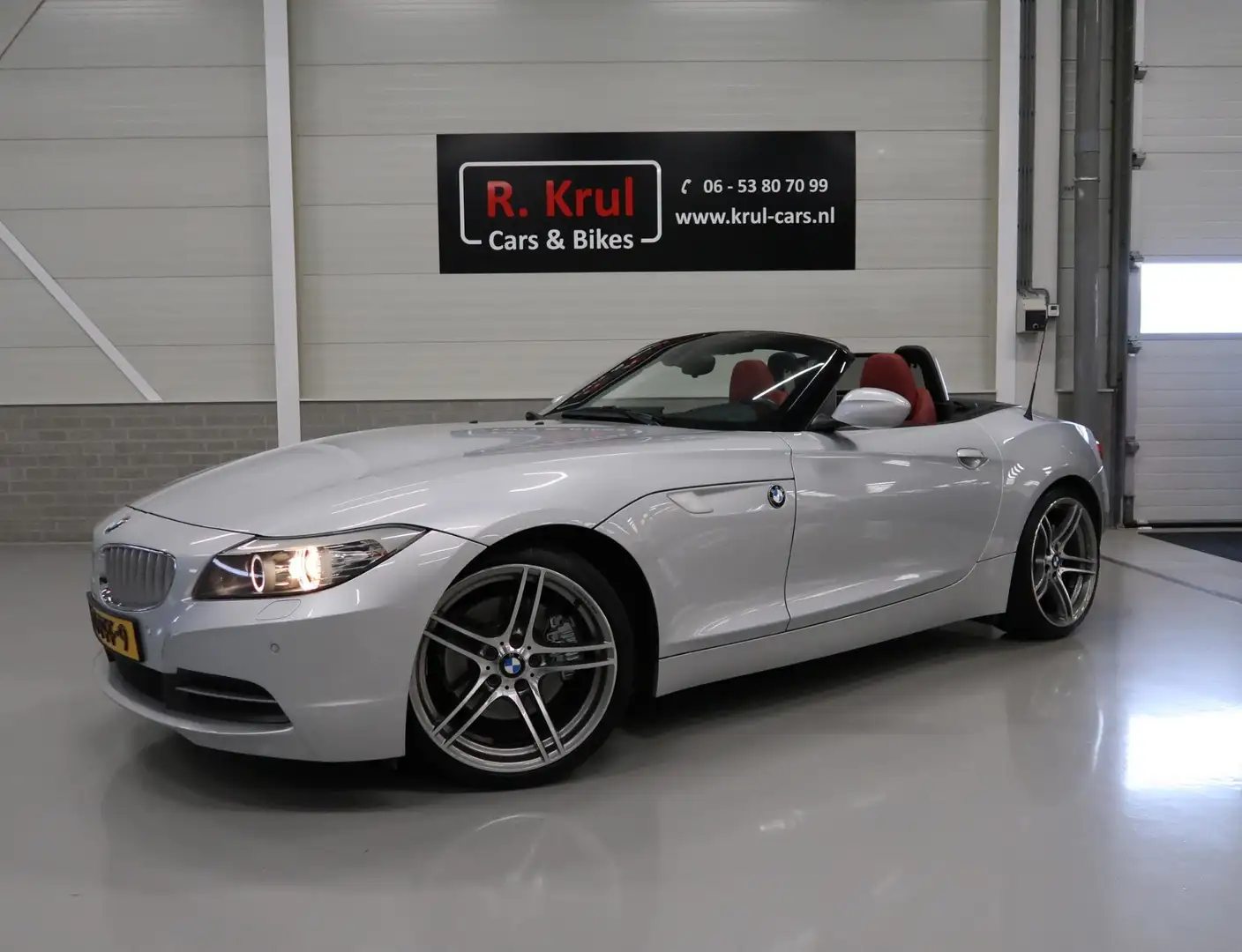 BMW Z4 Roadster sDrive30i Executive 6-Cilinder Leer Sport Gris - 1