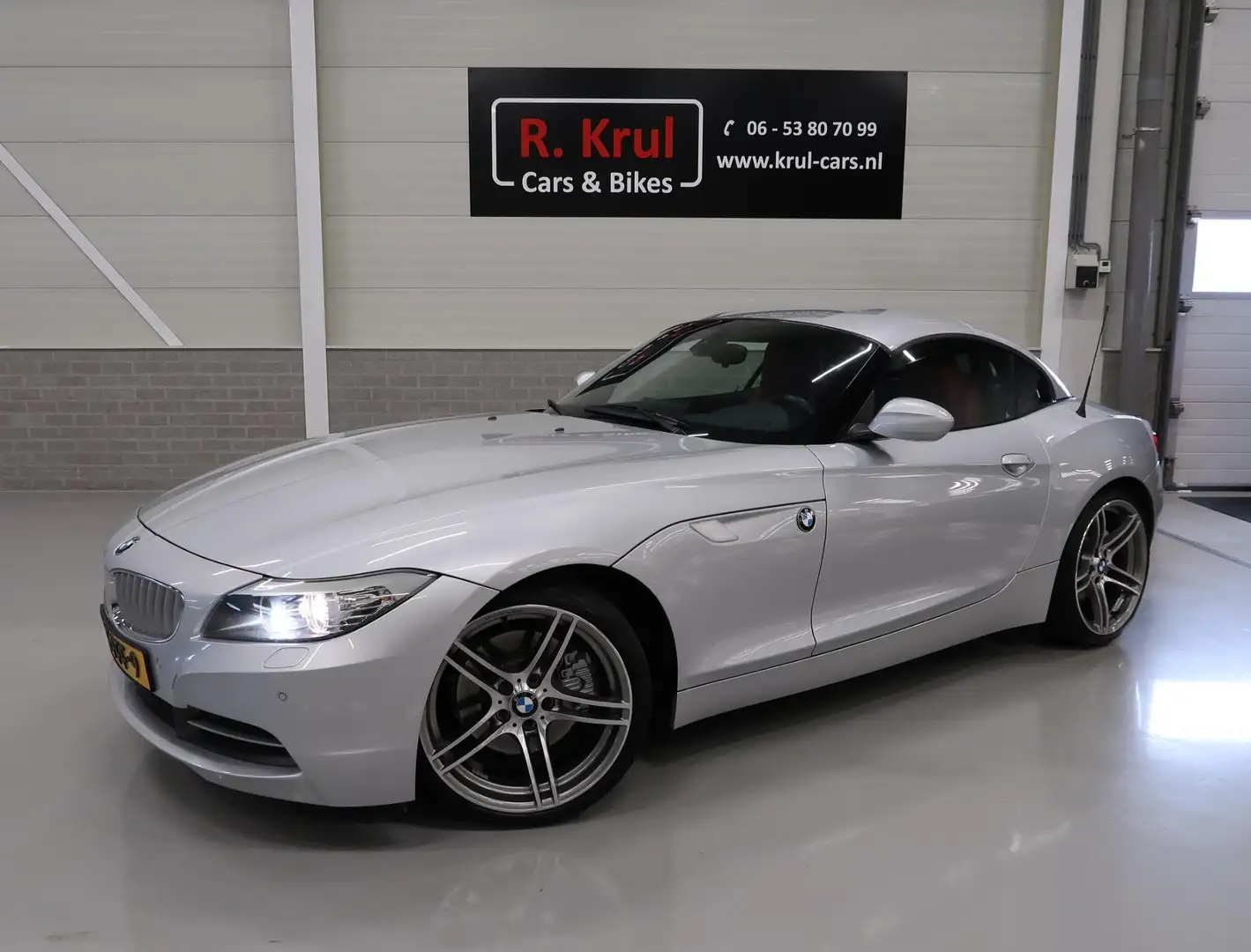 BMW Z4 Roadster sDrive30i Executive 6-Cilinder Leer Sport Gris - 2