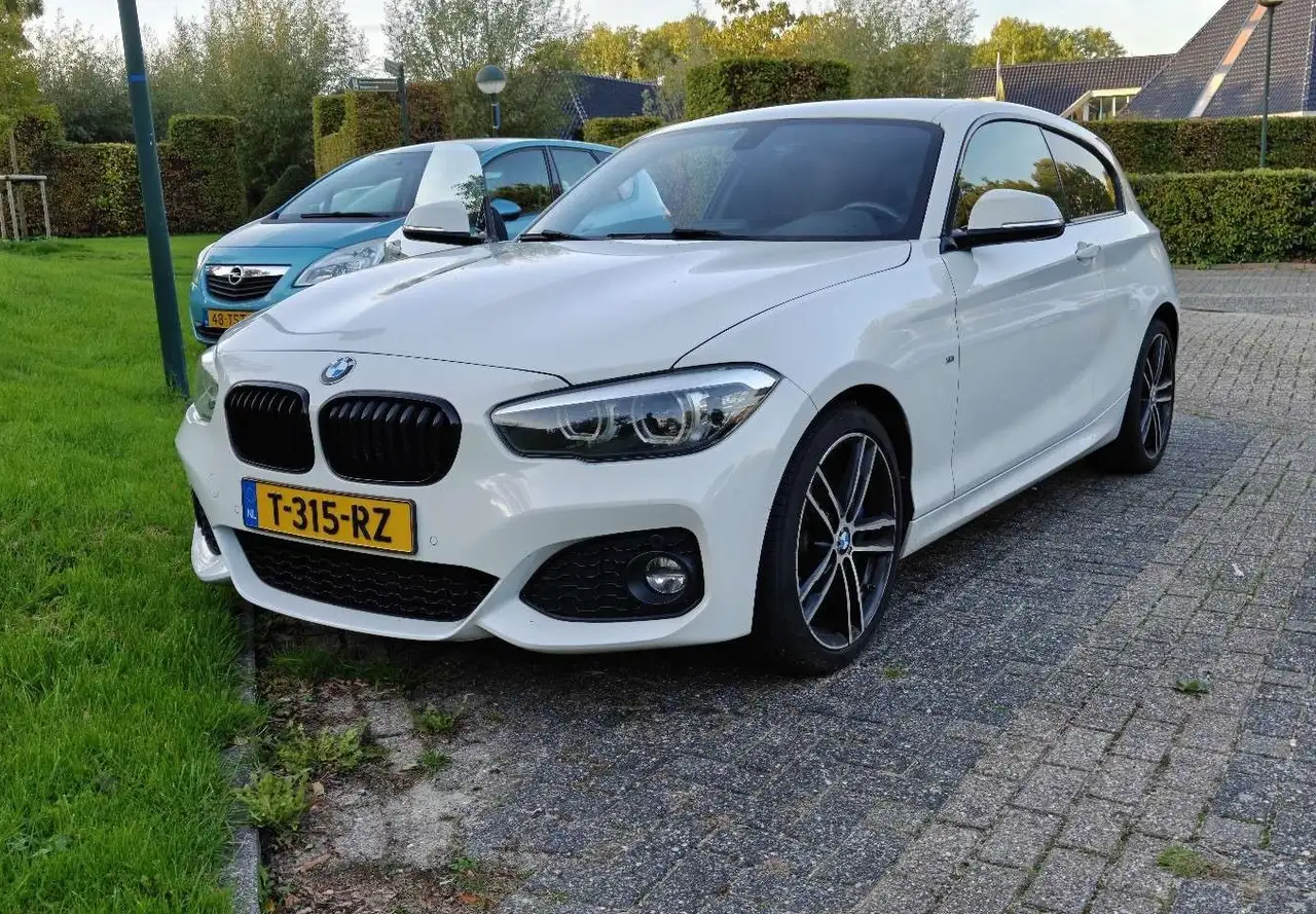 BMW 120