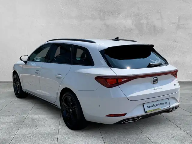 Seat Leon view 3