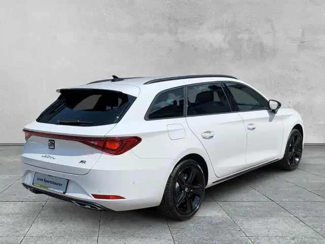 Seat Leon view 5