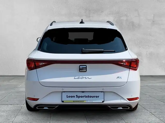Seat Leon view 4