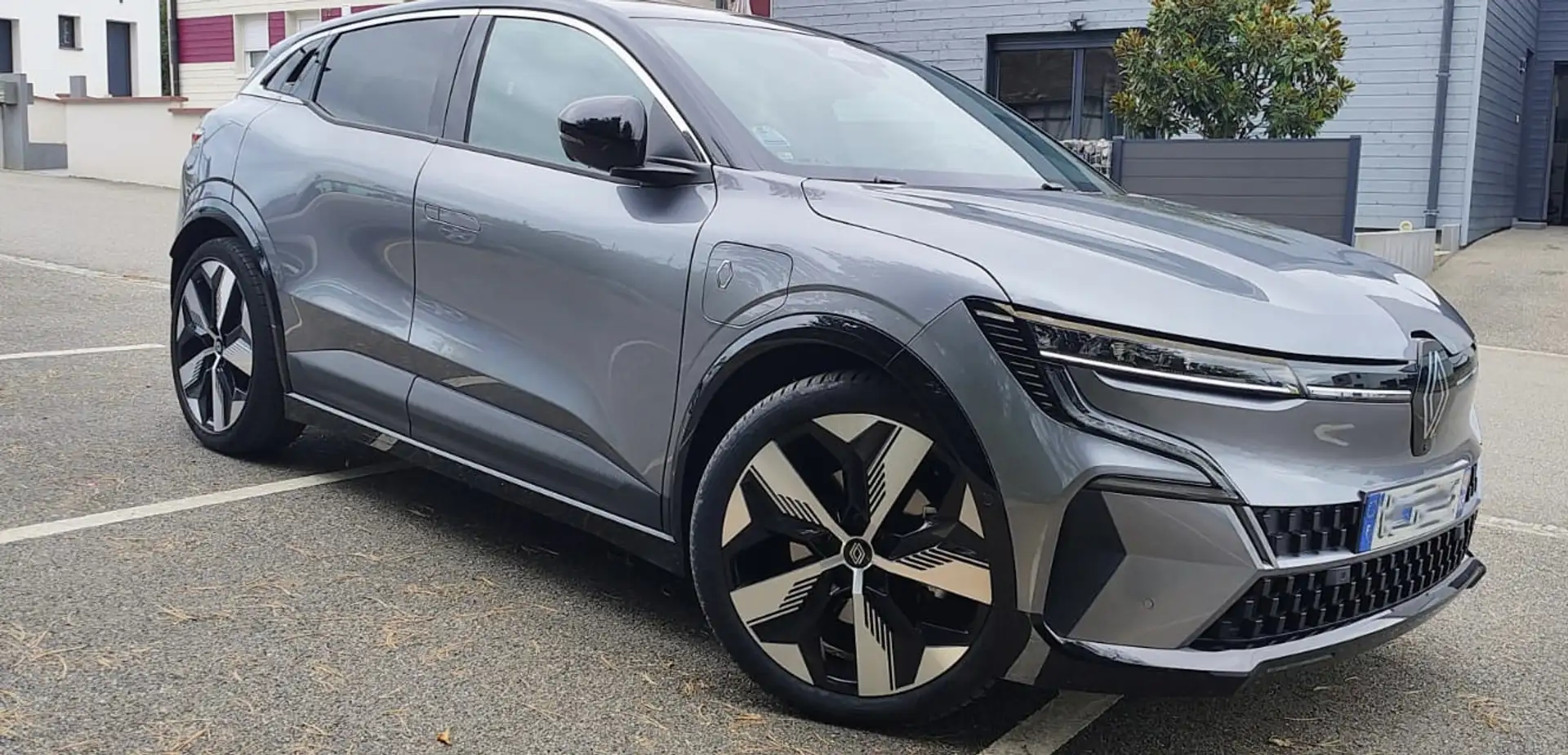 Renault Megane E-Tech Techno super charge Grau - 2