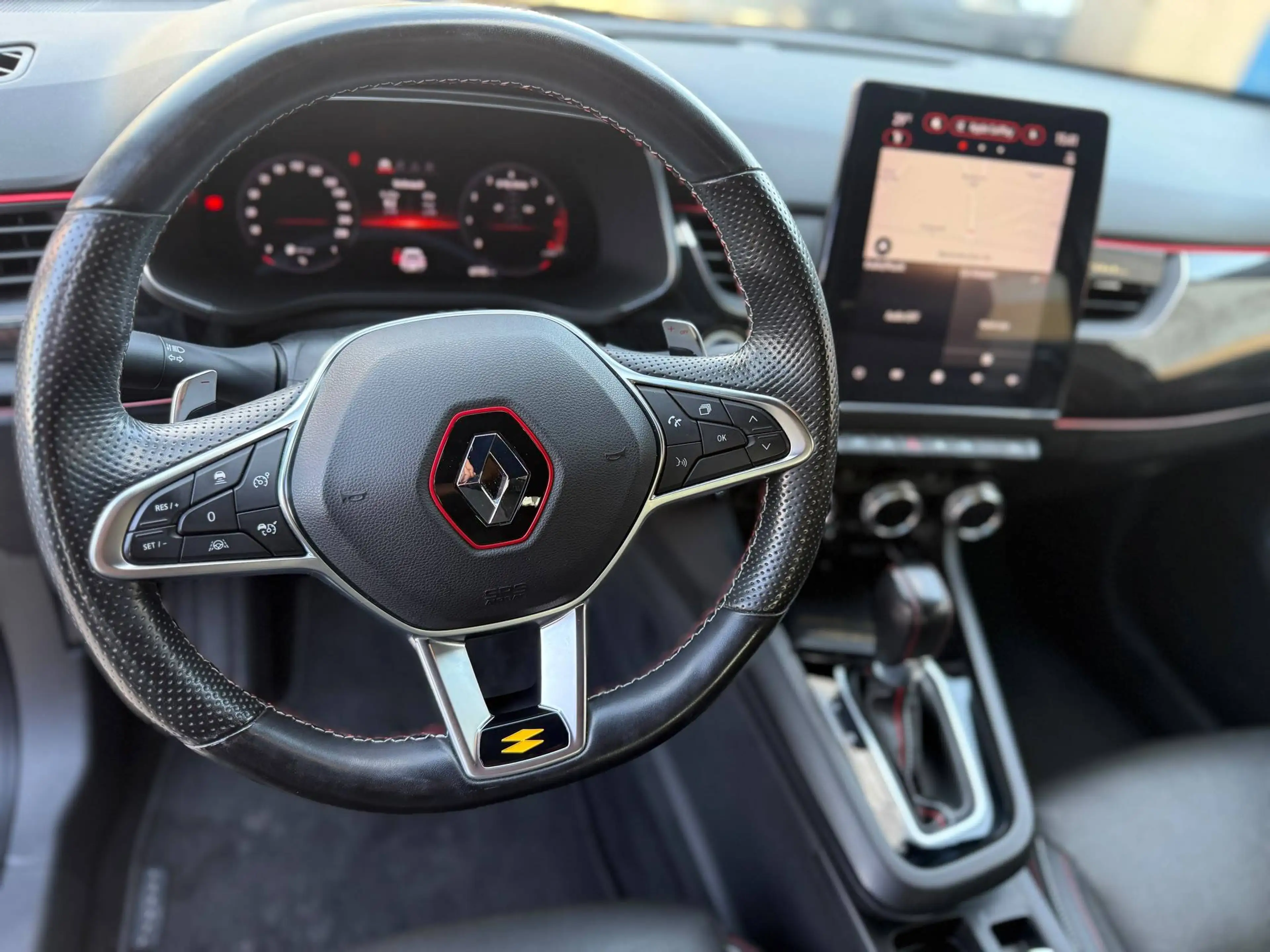 Renault Arkana R.S. Line — photo 14