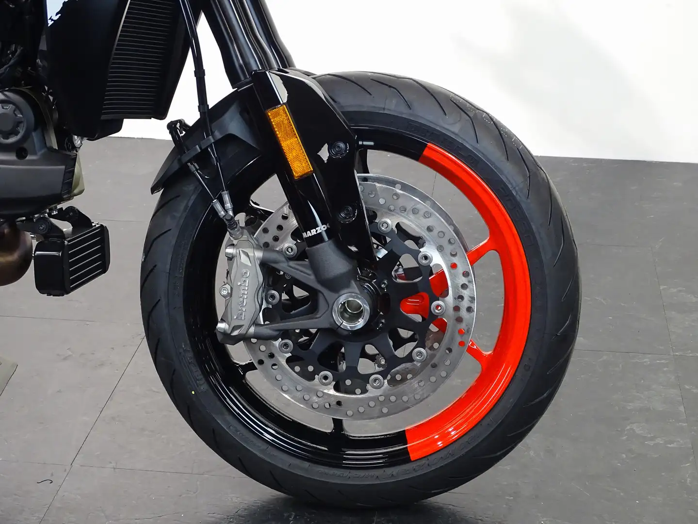 Ducati Hypermotard 950 RVE Negru - 2