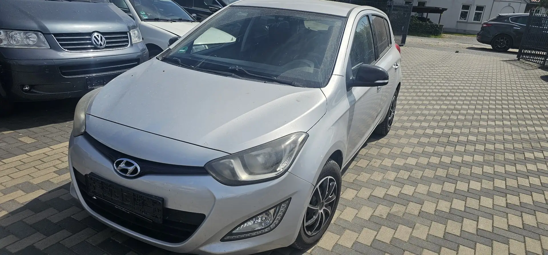 Hyundai i20 1.1 CRDi Style Srebrny - 2