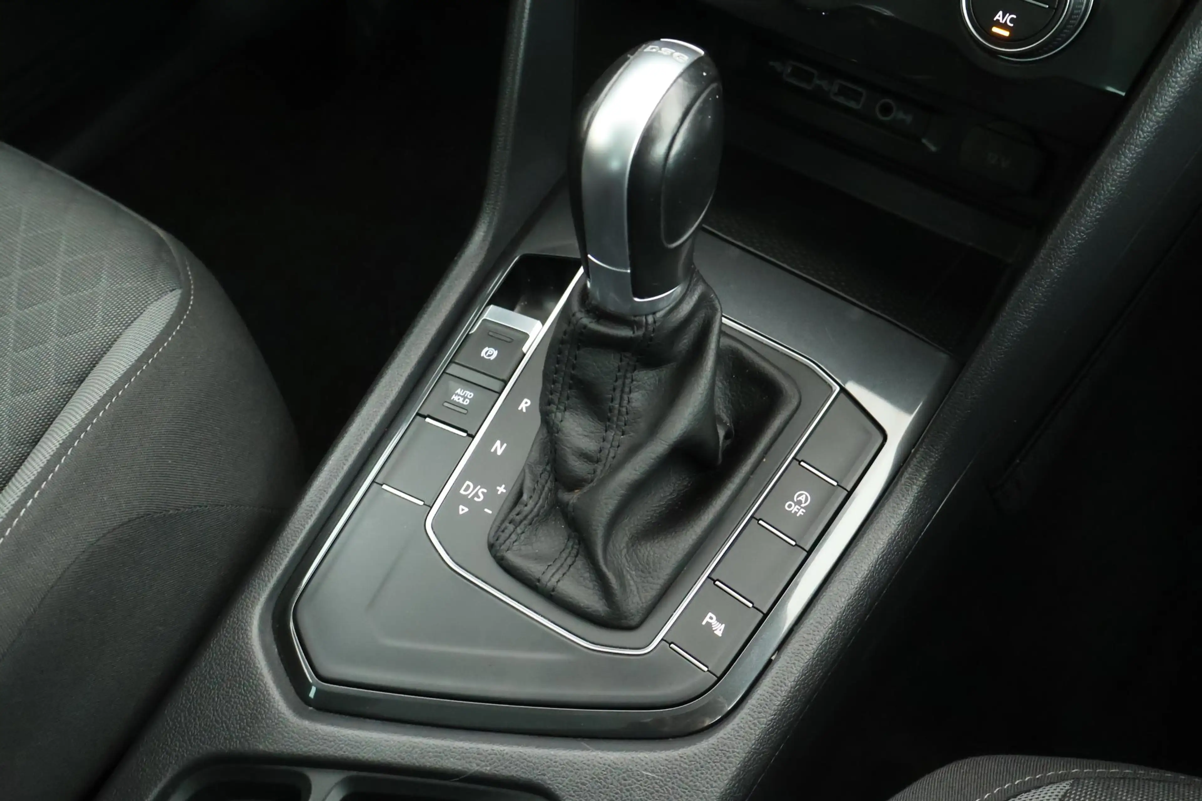 Volkswagen Tiguan 1.4 TSI 150pk DSG ACT Comfortline Trekhaak Stoelve — photo 34