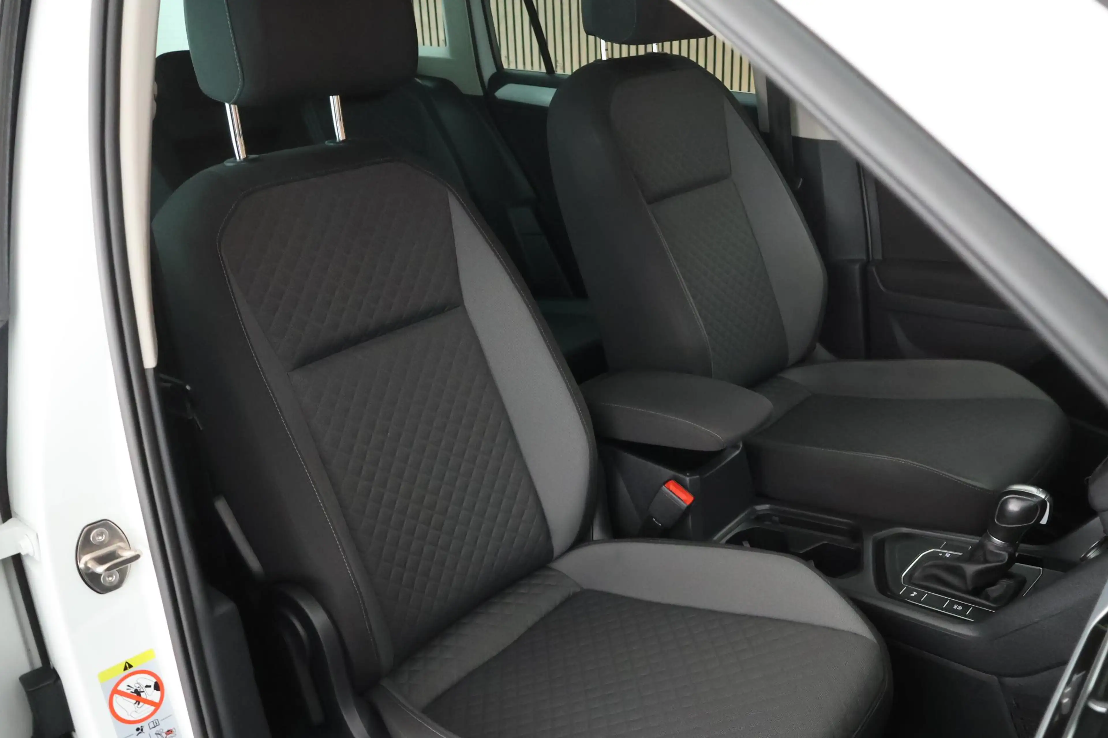 Volkswagen Tiguan 1.4 TSI 150pk DSG ACT Comfortline Trekhaak Stoelve — photo 2