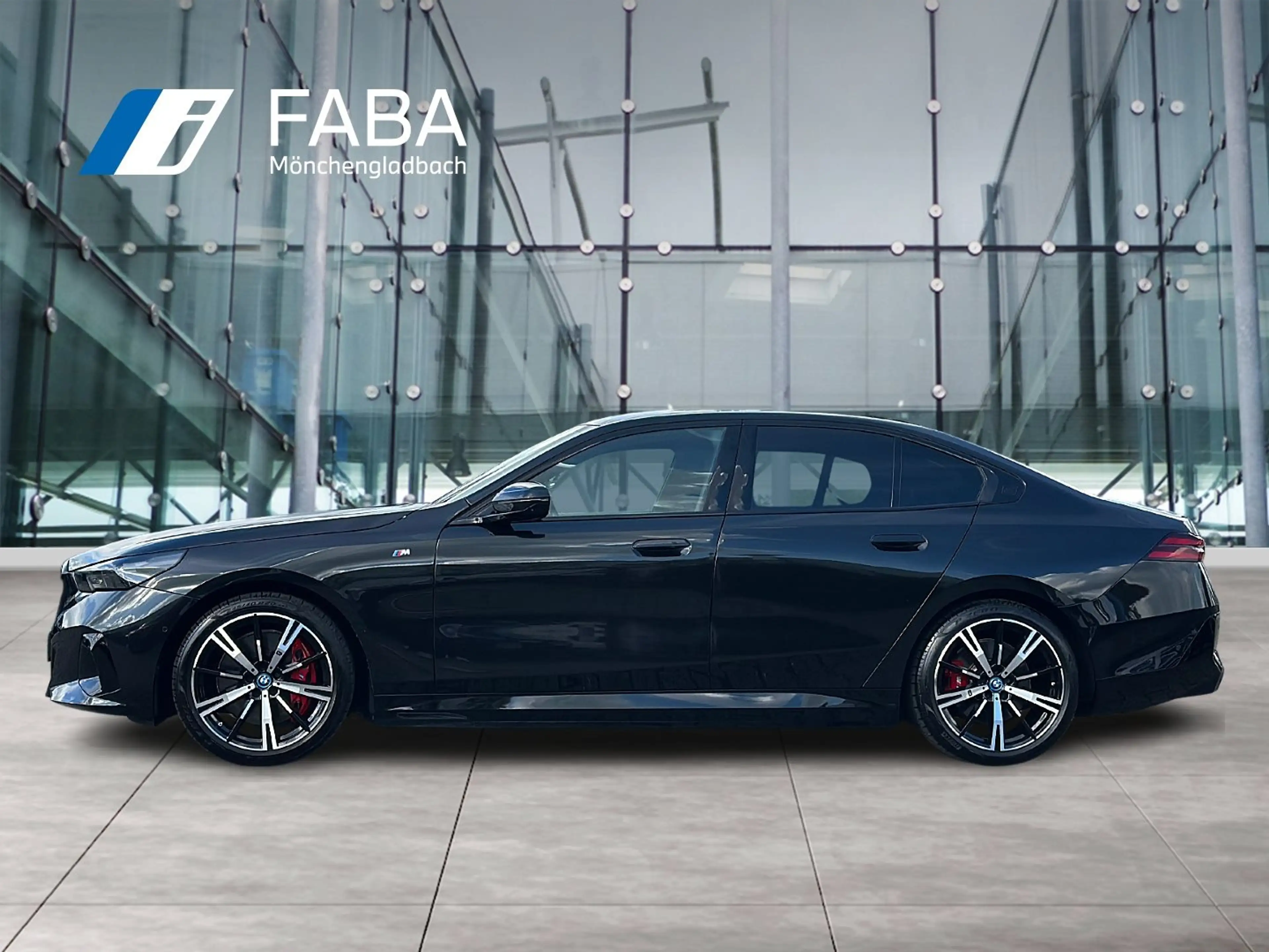 BMW i5 eDrive40 Limousine M Sportpaket HK HiFi DAB — photo 5