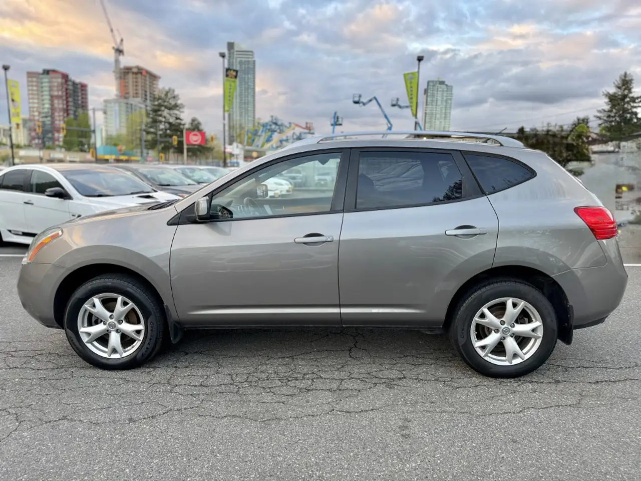 Nissan Rogue снимка Nissan Rogue