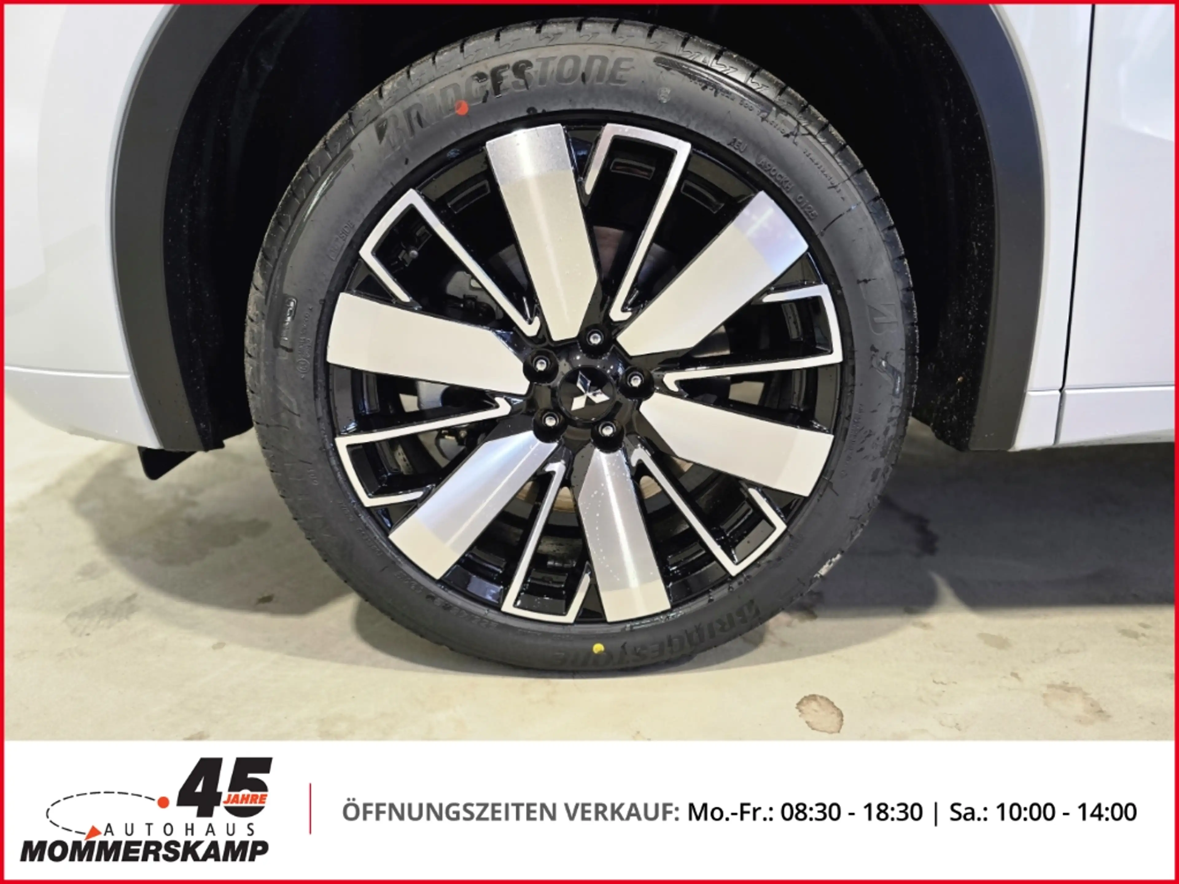 Mitsubishi Outlander 2,4 TOP BLACK+Luxury-Paket+Sitzhzg v&h+E-Sitze+Kli — photo 9