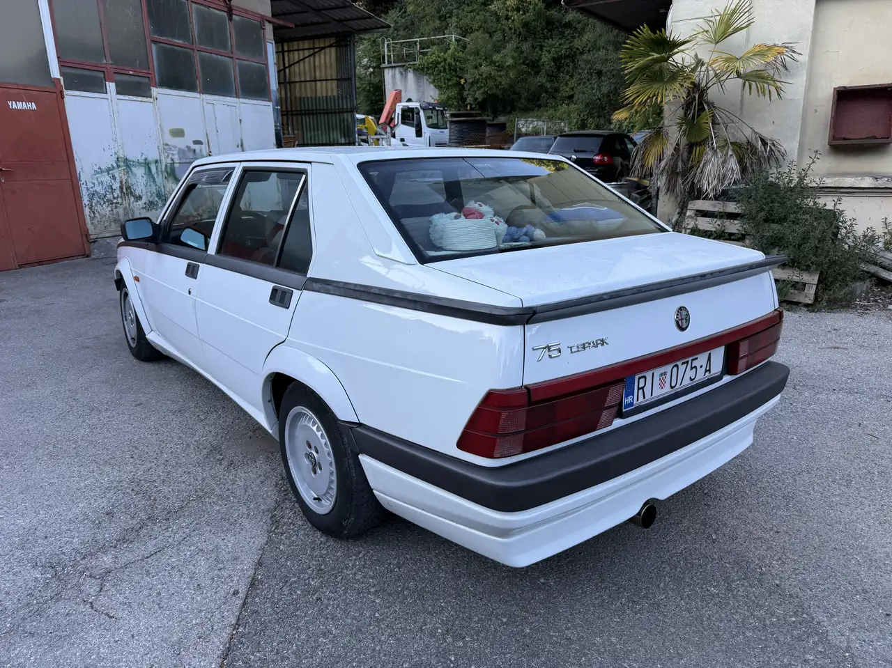 Alfa Romeo 75 Twin Spark 2.0, foto 4