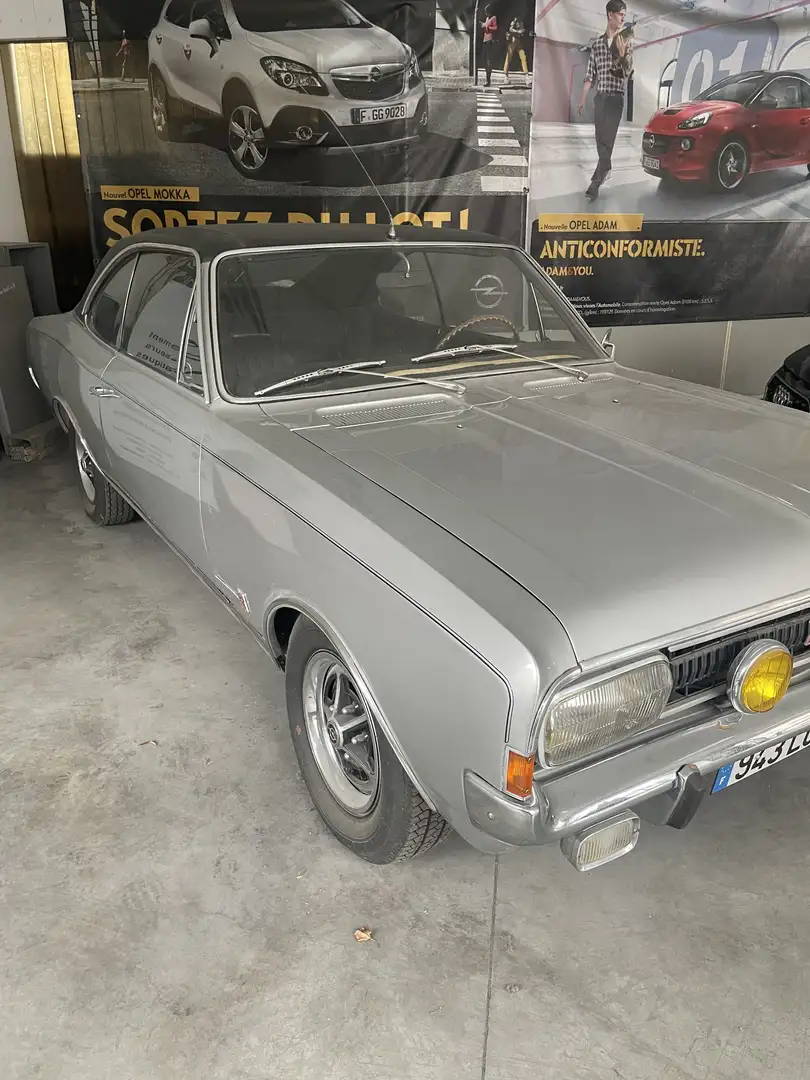 Opel Commodore - 2