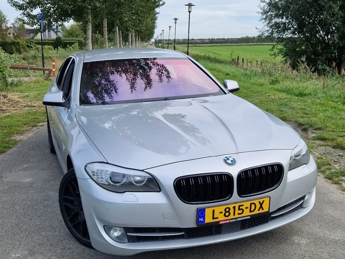 BMW 550 BMW 5-serie 550i xDrive - Topstaat! Gri - 1