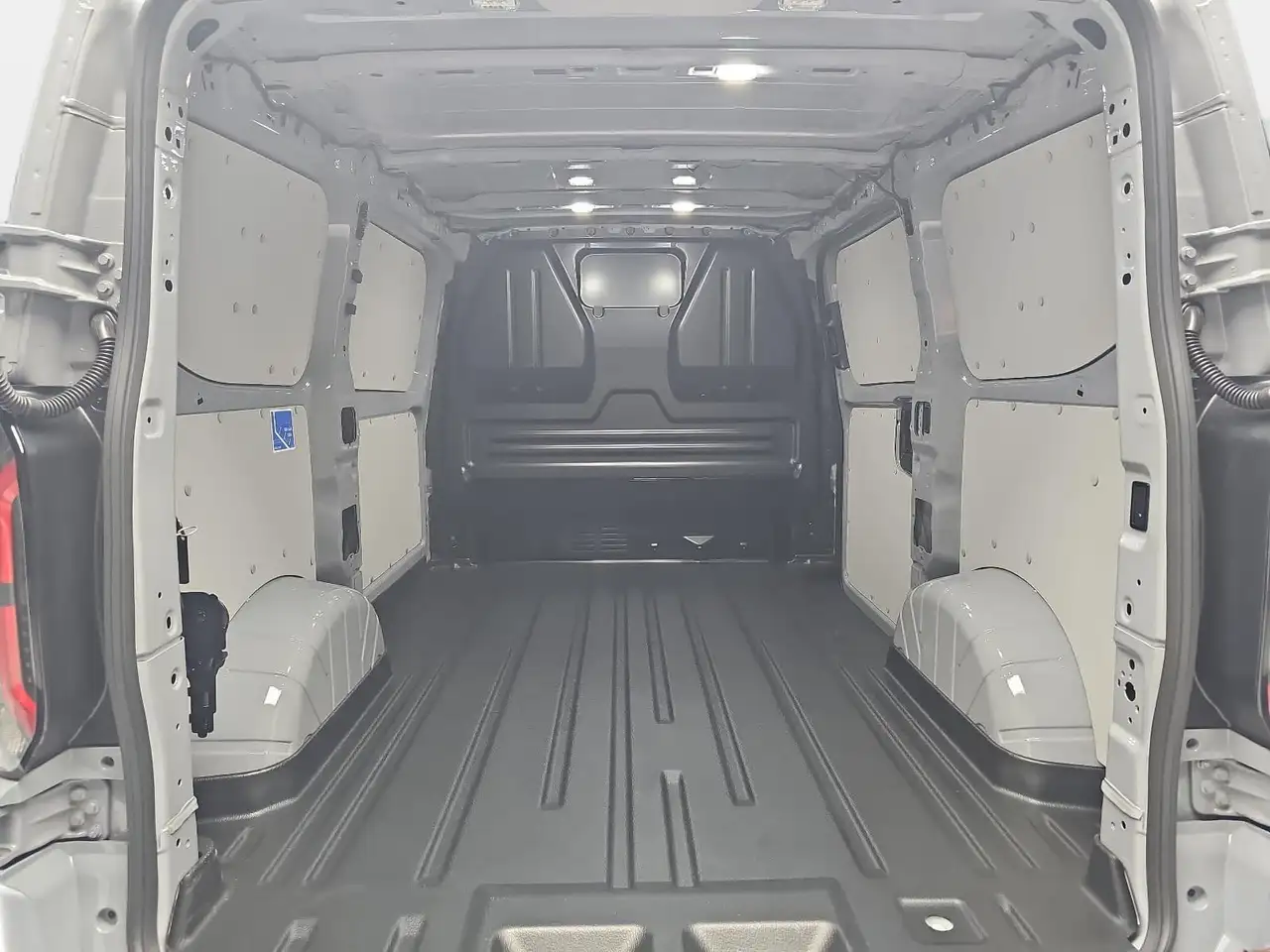 Ford Transit Custom TRANSIT CUSTOM 2.0 ECOBLUE AUTO. 320 L1H1 SPORT FW 15