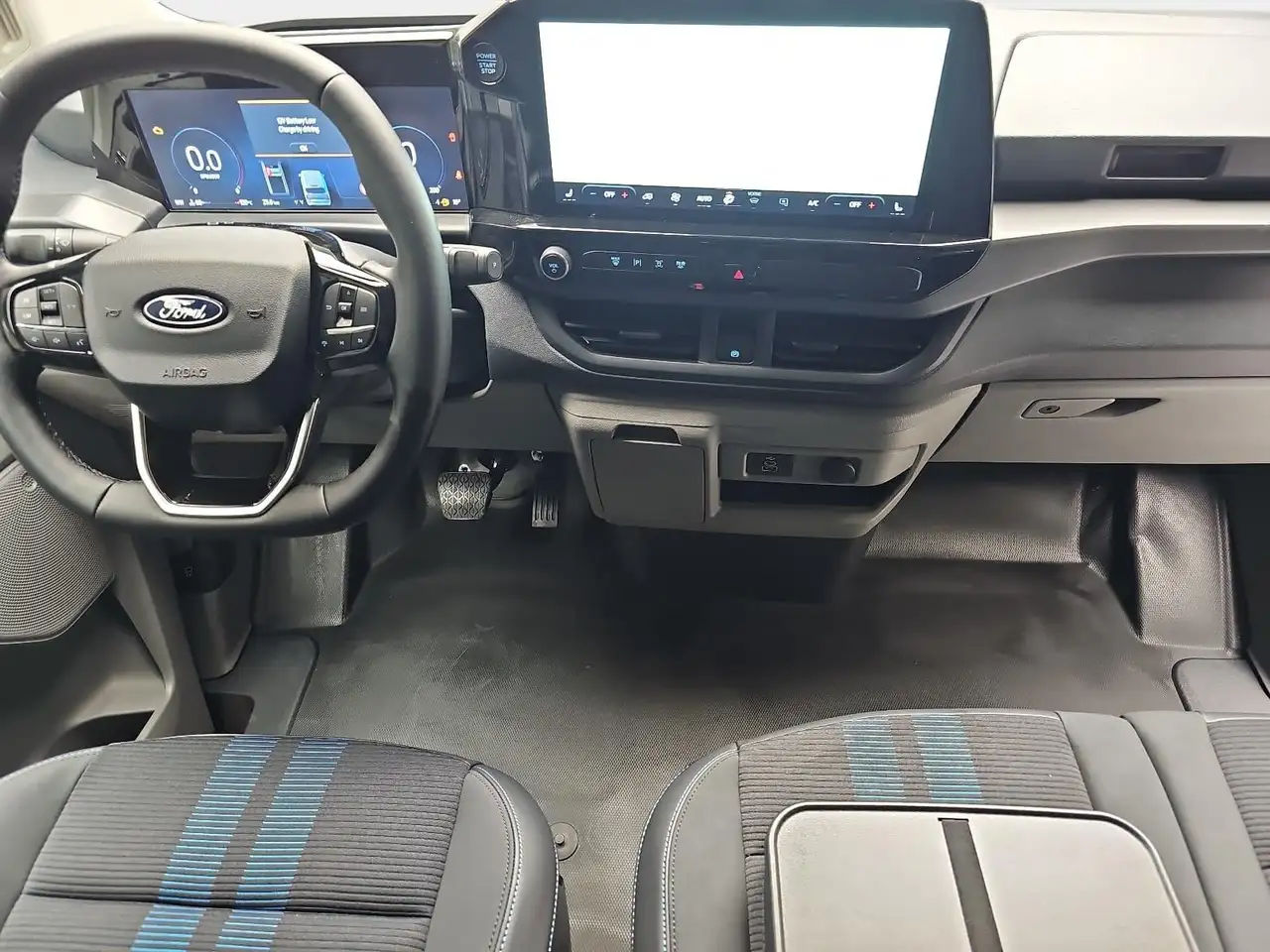 Ford Transit Custom TRANSIT CUSTOM 2.0 ECOBLUE AUTO. 320 L1H1 SPORT FW 8