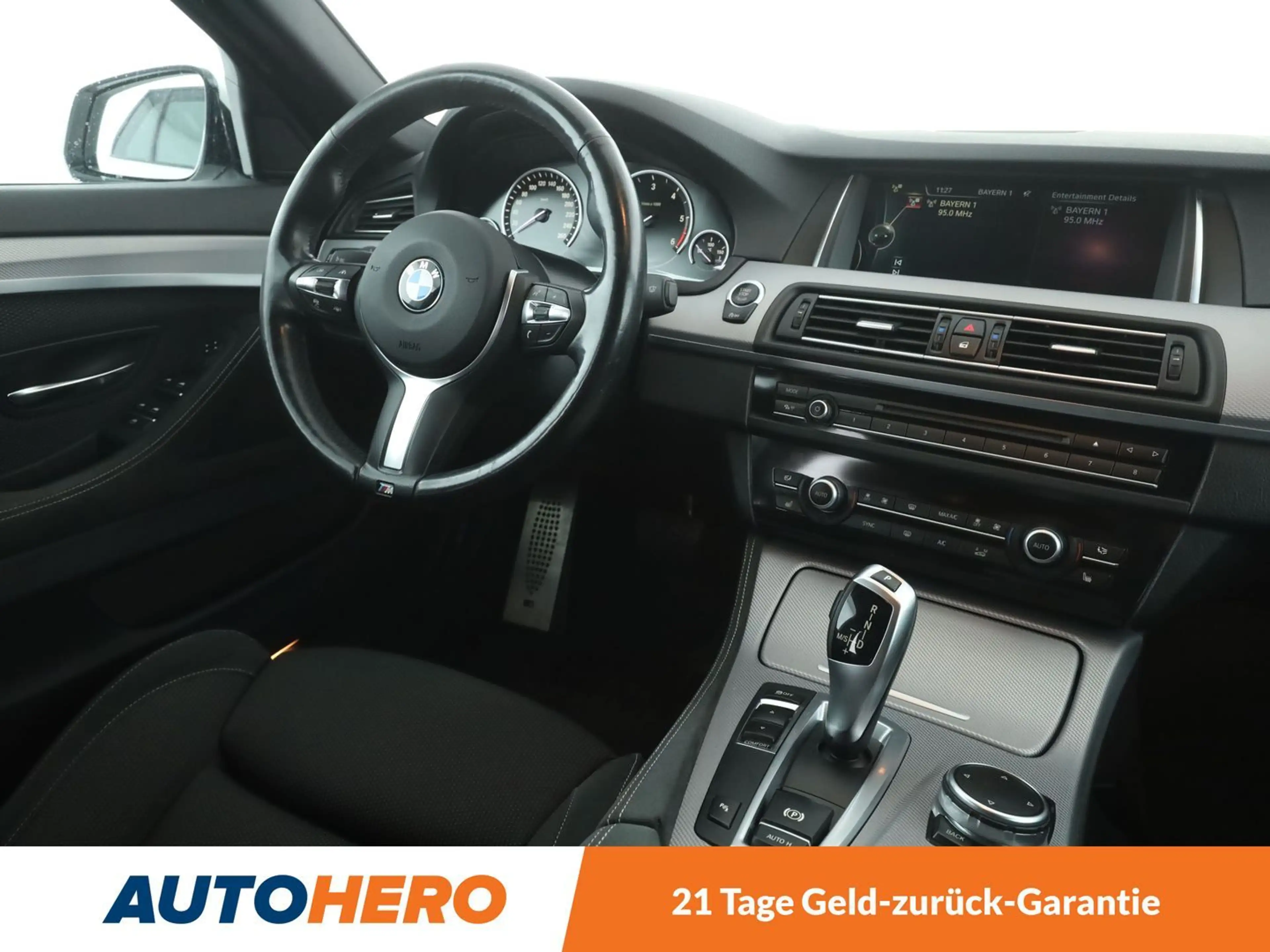 BMW 525 525d M Sport Aut.*NAVI*ACC*HUD*PANO*CAM*BI-XENON* — photo 13