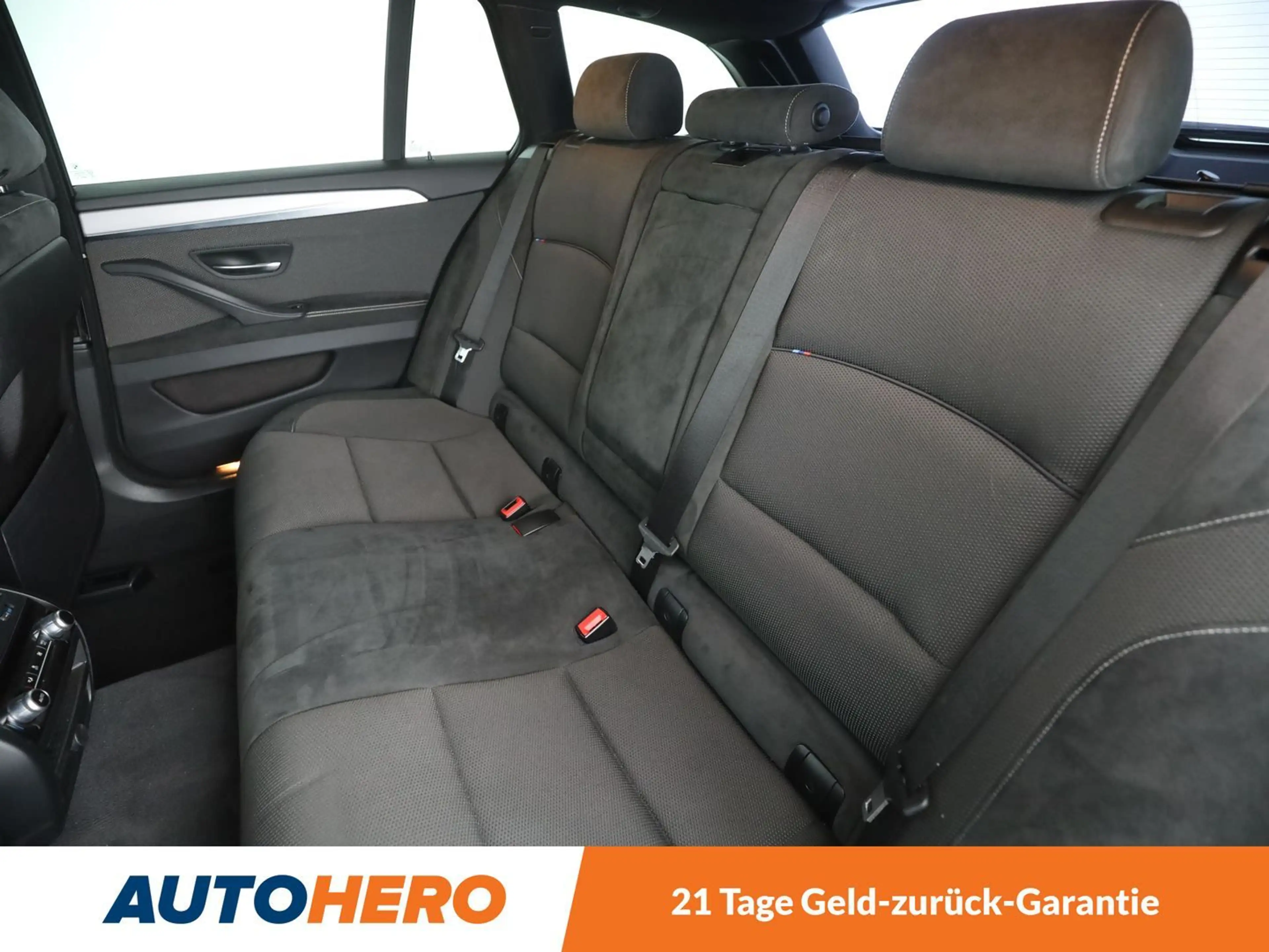 BMW 525 525d M Sport Aut.*NAVI*ACC*HUD*PANO*CAM*BI-XENON* — photo 14