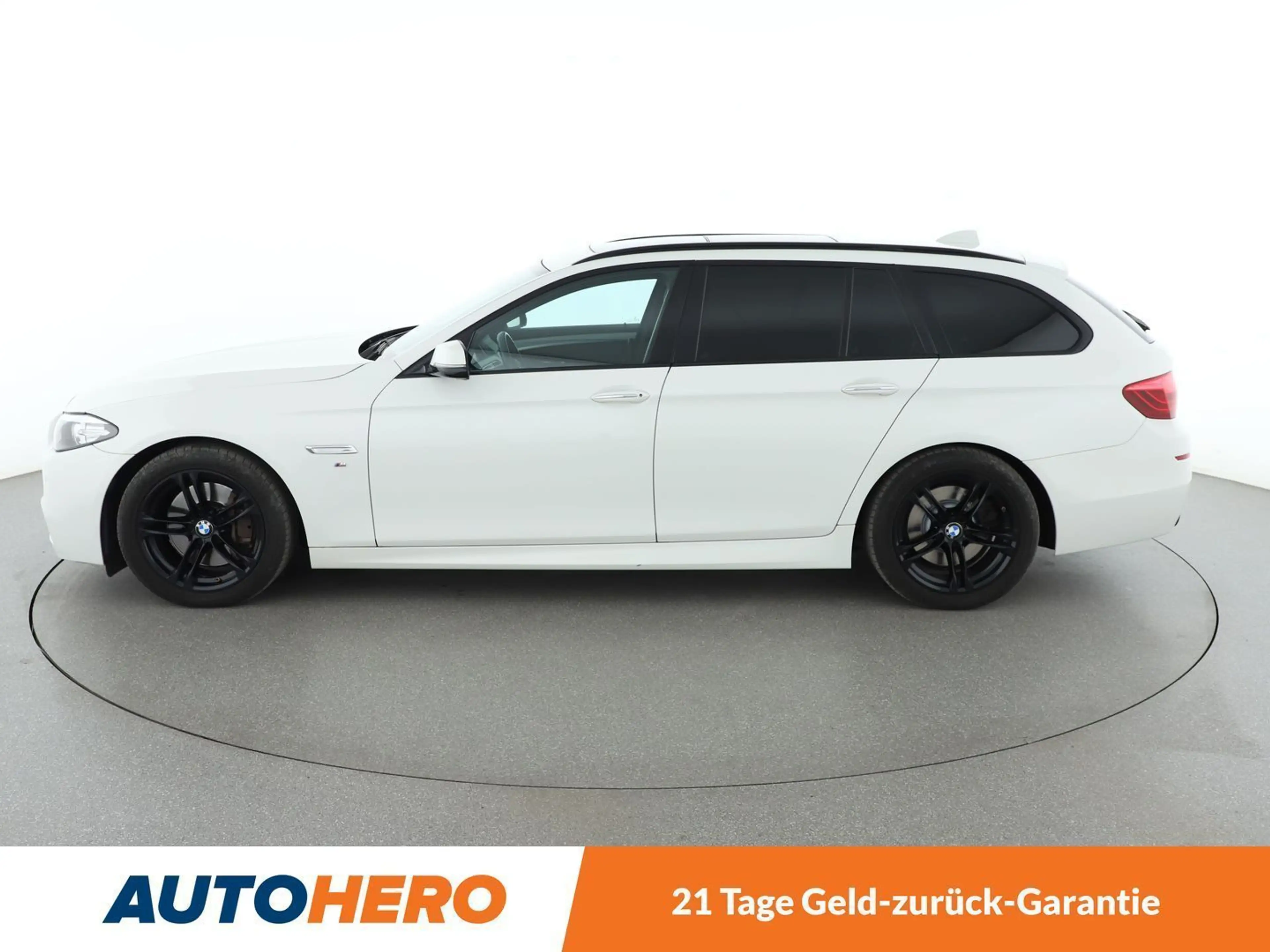 BMW 525 525d M Sport Aut.*NAVI*ACC*HUD*PANO*CAM*BI-XENON* — photo 3