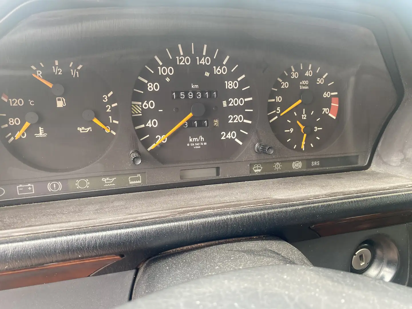 Mercedes-Benz E 200 (124) - 1