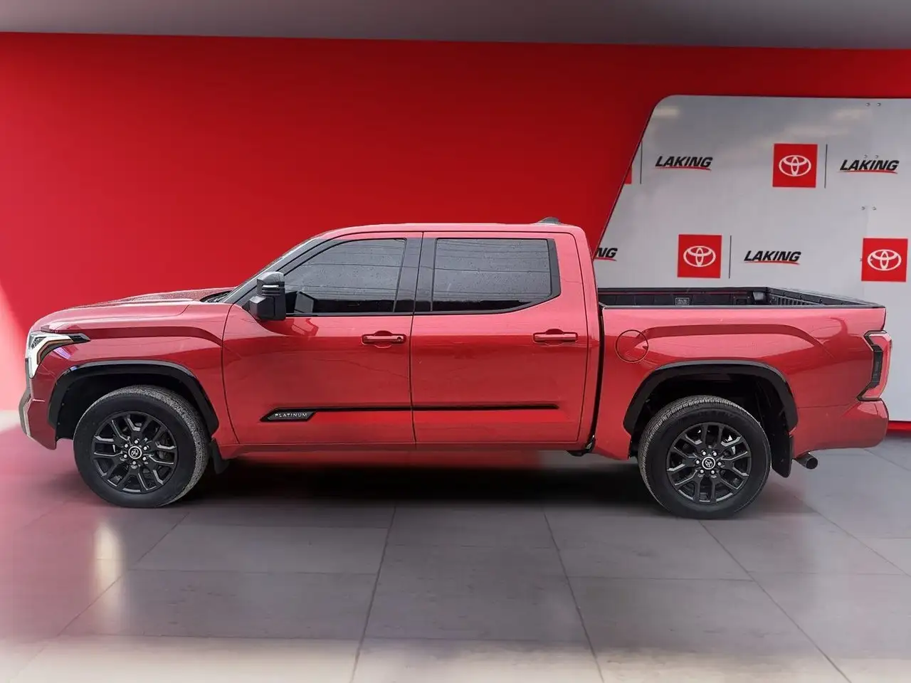 Toyota Tundra снимка Toyota Tundra