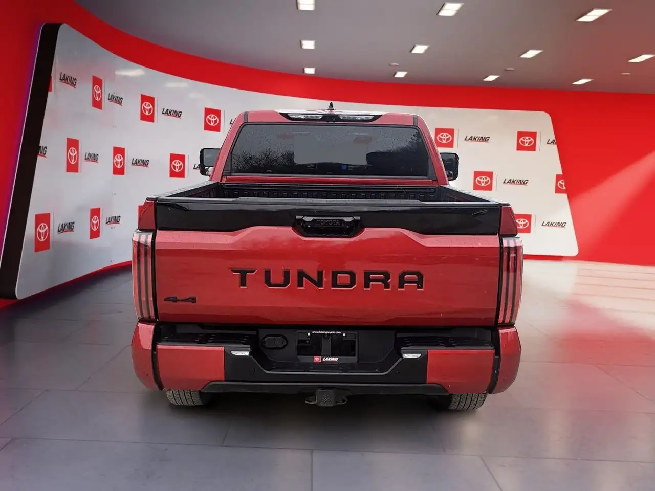 Toyota Tundra снимка Toyota Tundra