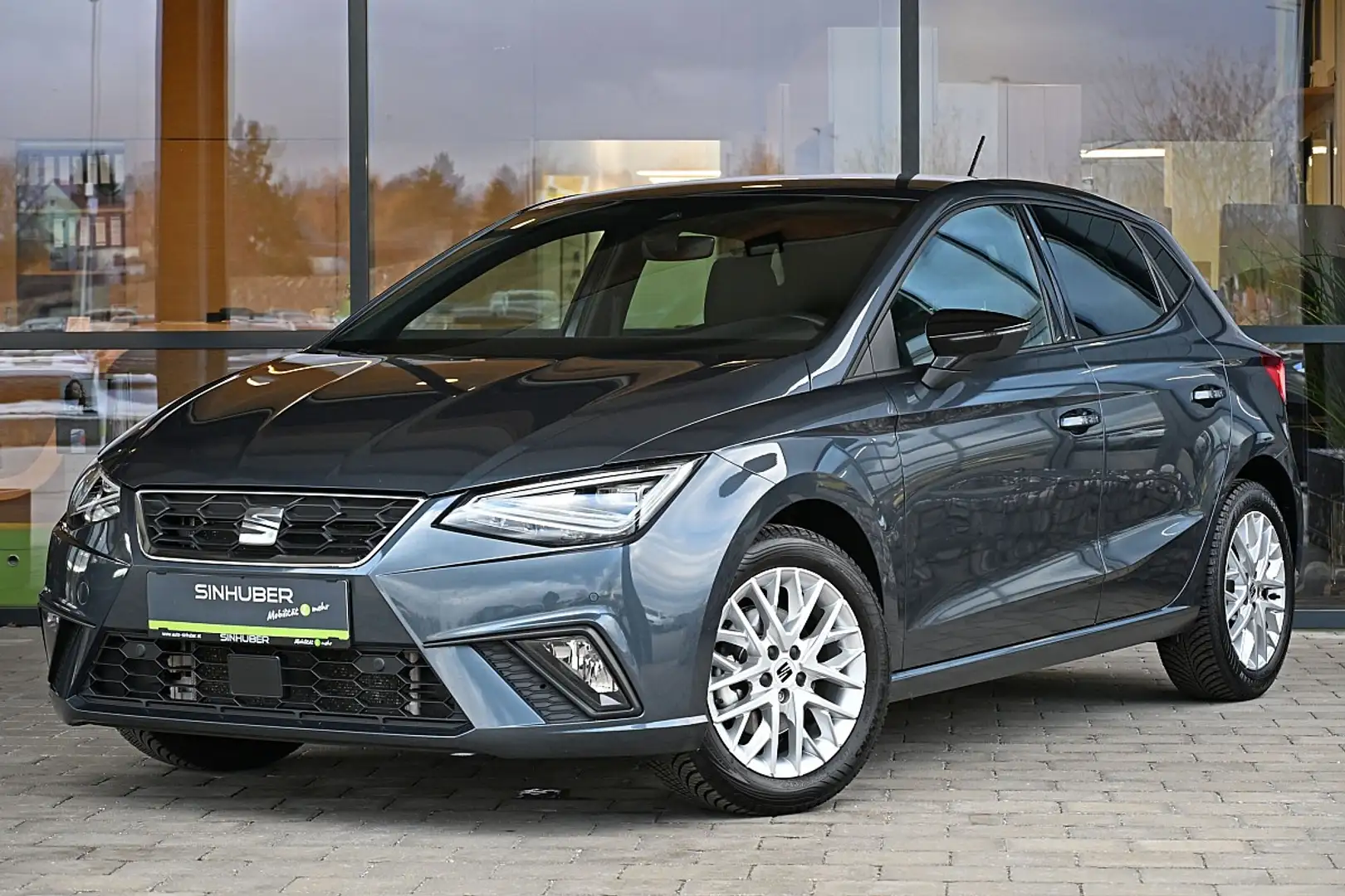 SEAT Ibiza 1,0 EcoTSI FR DSG ACC, LED, Navi, Kamera, Spurh... Gris - 1