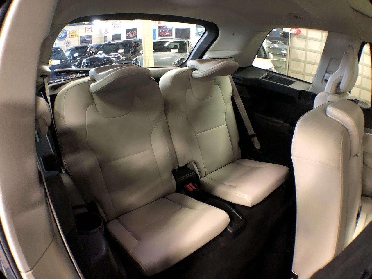 2022 Volvo XC90 MOMENTUM 7 PASS AWD LEATHER PAN/ROOF NAV CAMERA thumb 35